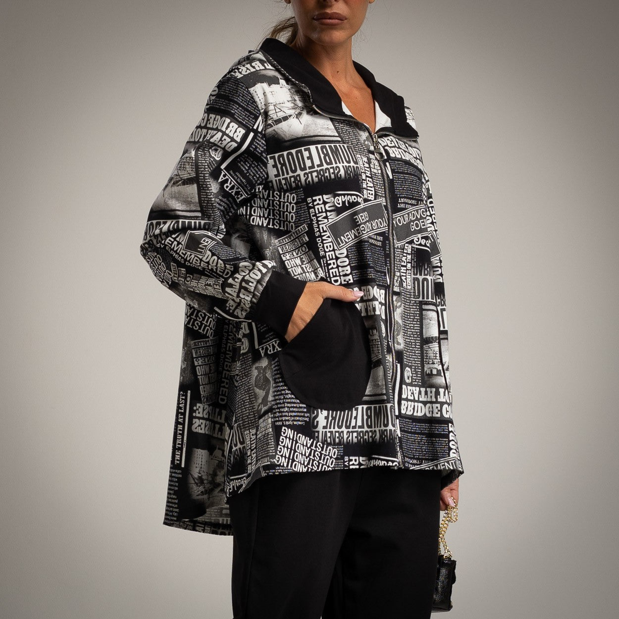 NEWSPAPER JACKET BLACK