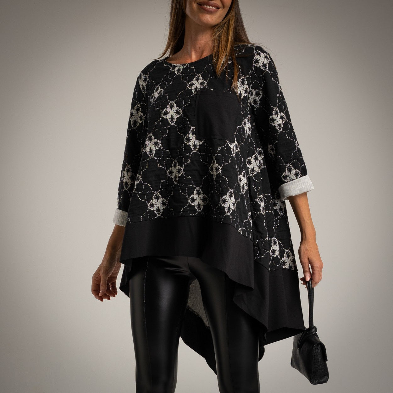 ALBA LONG PULL BLACK