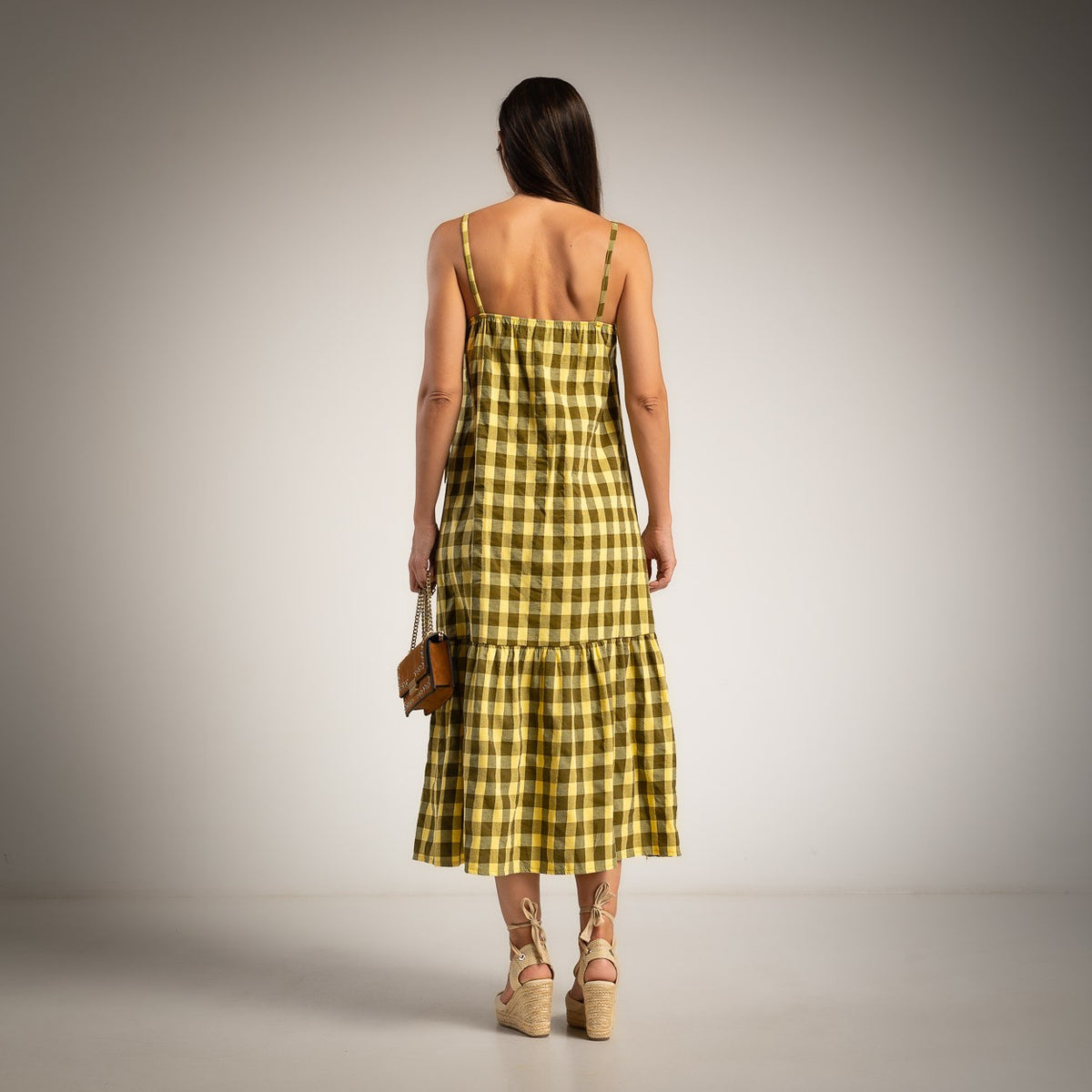RUFFLE DRESS KAKI
